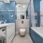 Spacious With Air Conditioning And Two Parking Spaces By Renters *