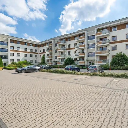 Apartment Spacious With Air Conditioning And Two Parking Spaces By Renters *